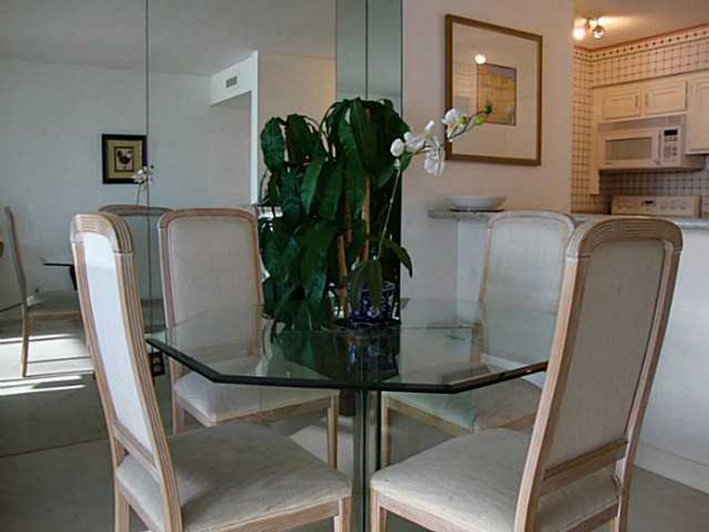 1760 Avenida Del Mundo 501, Coronado, CA 92118