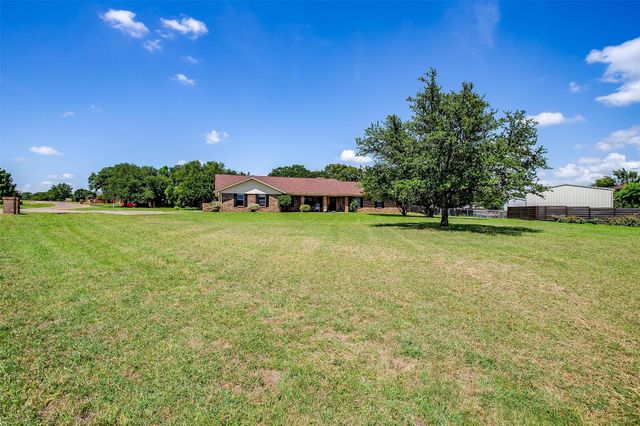 2720 Hill Lane, Joshua, TX 76031