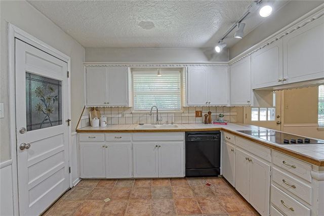 815 Willow Lane, Norman, OK 73072