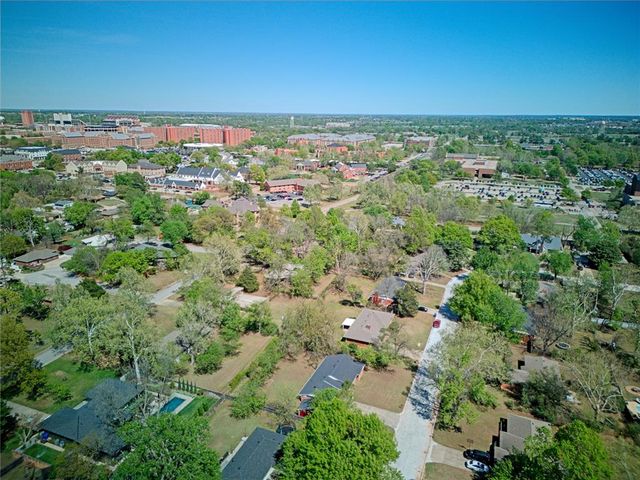 815 Willow Lane, Norman, OK 73072