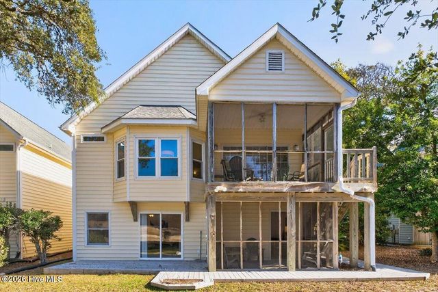 99 Oceangreens Lane, Oak Island, NC 28465