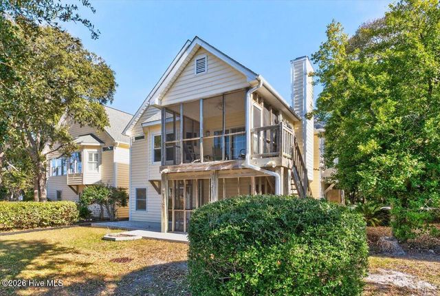 99 Oceangreens Lane, Oak Island, NC 28465