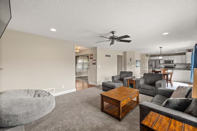 1624 Lyndale Drive, Polk City, IA 50226