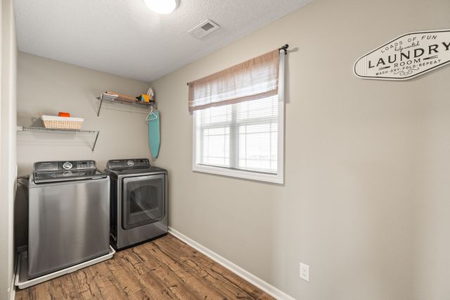 1624 Lyndale Drive, Polk City, IA 50226