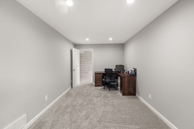 1624 Lyndale Drive, Polk City, IA 50226