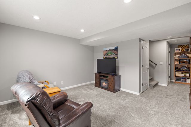1624 Lyndale Drive, Polk City, IA 50226