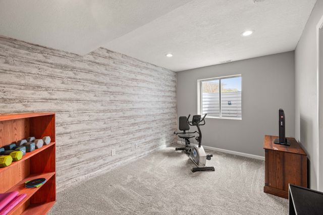 1624 Lyndale Drive, Polk City, IA 50226