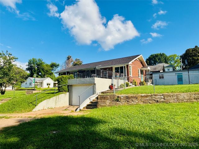 401 High Street, Eufaula, OK 74432