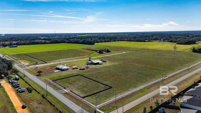 18800 County Road 48, Robertsdale, AL 36580