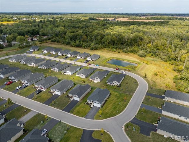 7273 Clarkview Drive, Lockport Town, NY 14094