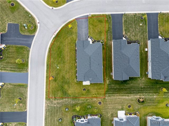 7273 Clarkview Drive, Lockport Town, NY 14094