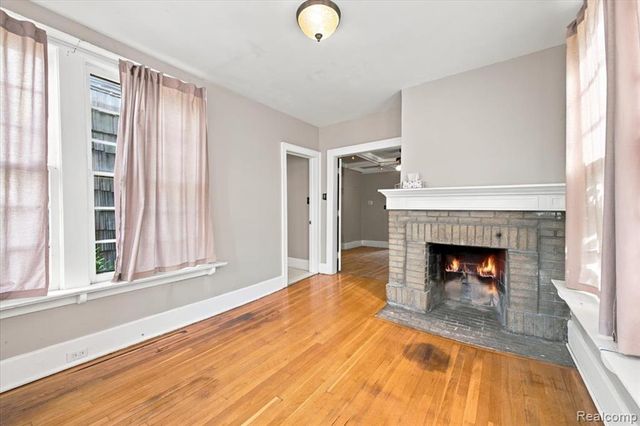 899 Edison Street, Detroit, MI 48202