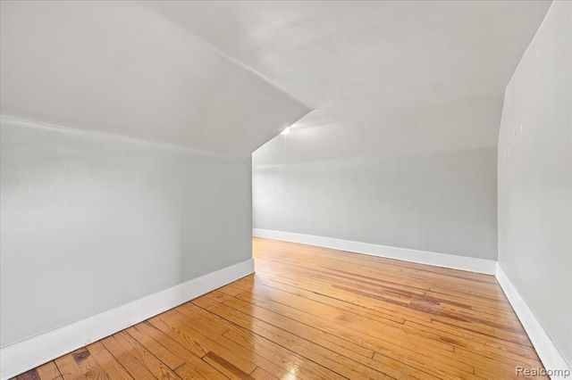 899 Edison Street, Detroit, MI 48202