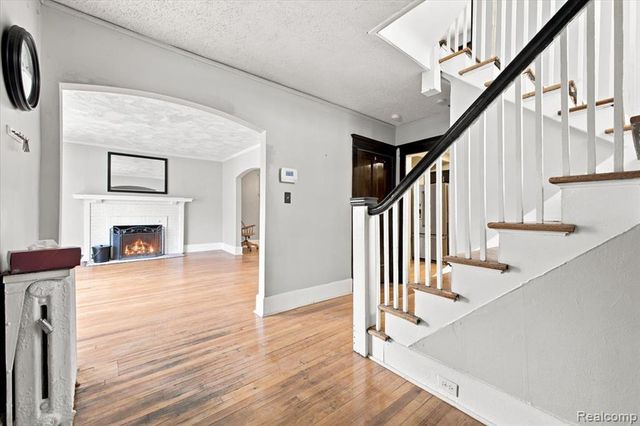 899 Edison Street, Detroit, MI 48202