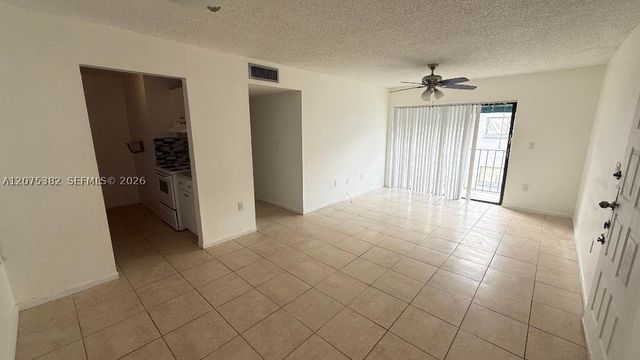 7411 SW 152nd Ave 6-207, Miami, FL 33193