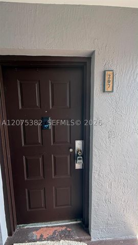7411 SW 152nd Ave 6-207, Miami, FL 33193