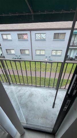 7411 SW 152nd Ave 6-207, Miami, FL 33193