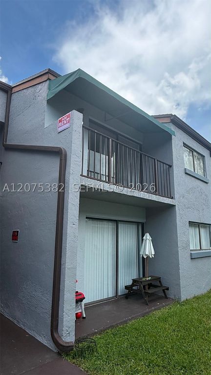 7411 SW 152nd Ave 6-207, Miami, FL 33193