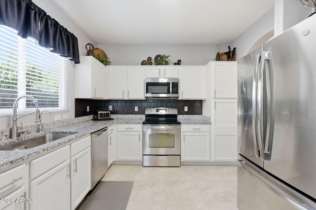 9506 E KILAREA Avenue, Mesa, AZ 85209