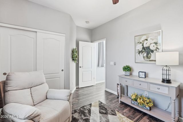 9506 E KILAREA Avenue, Mesa, AZ 85209