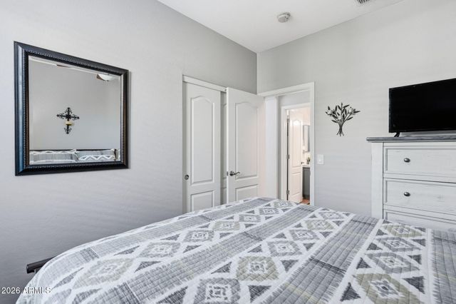 9506 E KILAREA Avenue, Mesa, AZ 85209