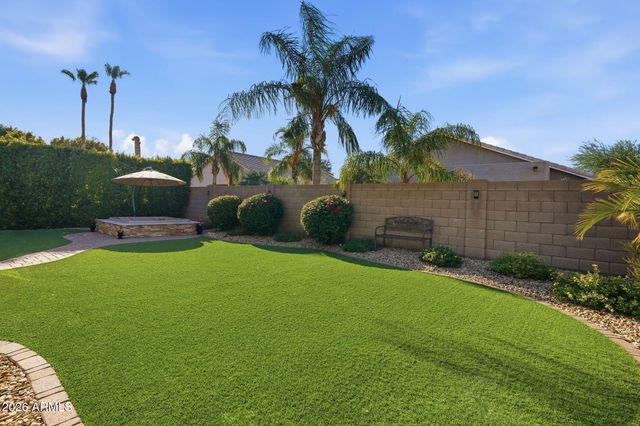 9506 E KILAREA Avenue, Mesa, AZ 85209