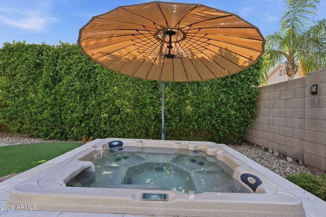 9506 E KILAREA Avenue, Mesa, AZ 85209