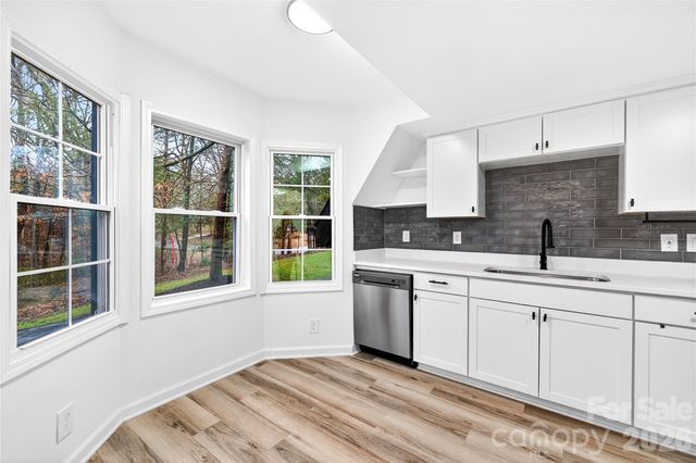 10054 Four Mile Creek Road, Charlotte, NC 28277