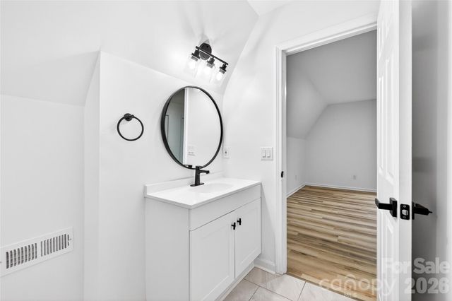 10054 Four Mile Creek Road, Charlotte, NC 28277