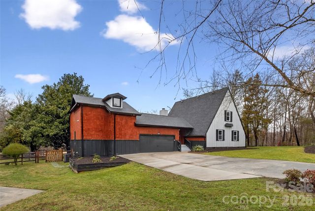 10054 Four Mile Creek Road, Charlotte, NC 28277