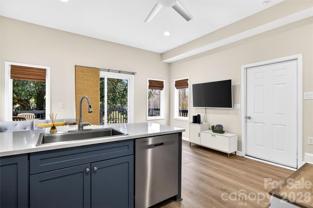 10054 Four Mile Creek Road, Charlotte, NC 28277