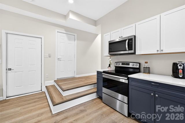 10054 Four Mile Creek Road, Charlotte, NC 28277