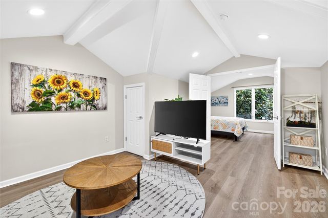 10054 Four Mile Creek Road, Charlotte, NC 28277