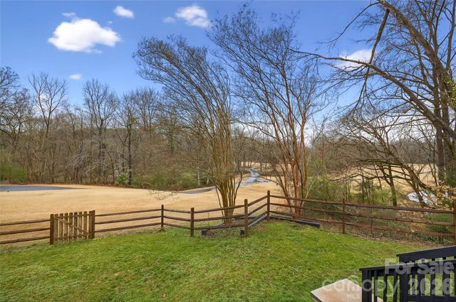 10054 Four Mile Creek Road, Charlotte, NC 28277