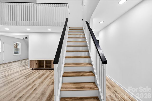 10054 Four Mile Creek Road, Charlotte, NC 28277