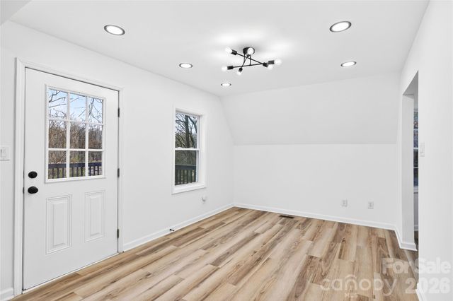 10054 Four Mile Creek Road, Charlotte, NC 28277