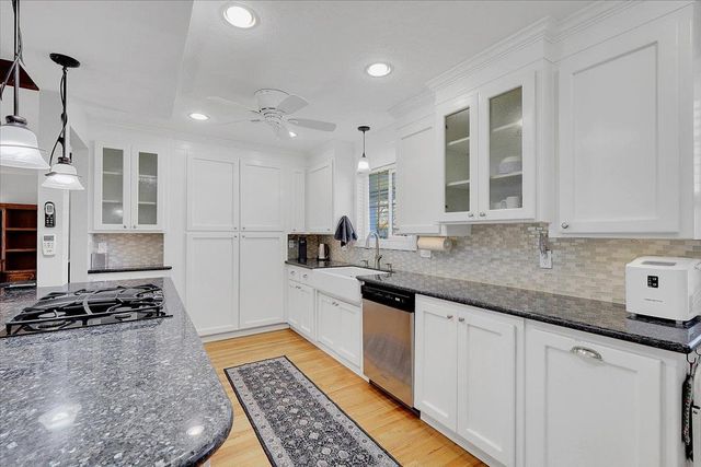 554 Winslow Dr, Yuba City, CA 95991