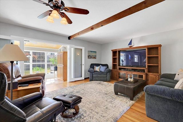 554 Winslow Dr, Yuba City, CA 95991