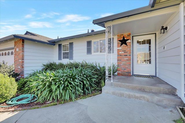 554 Winslow Dr, Yuba City, CA 95991