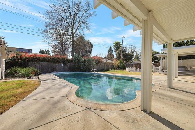 554 Winslow Dr, Yuba City, CA 95991