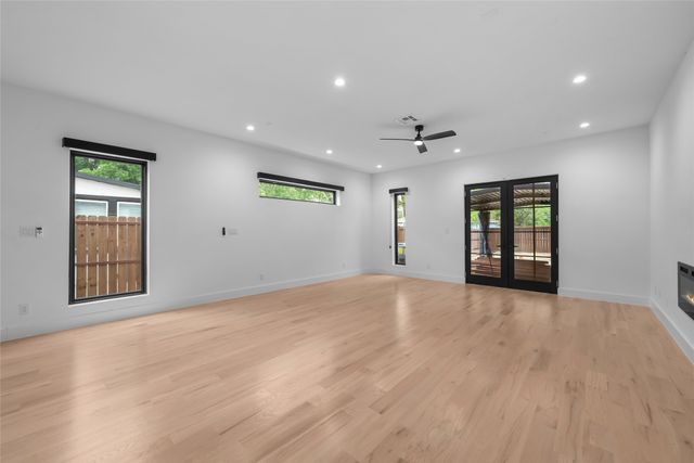 5227 Lindsley Avenue, Dallas, TX 75223