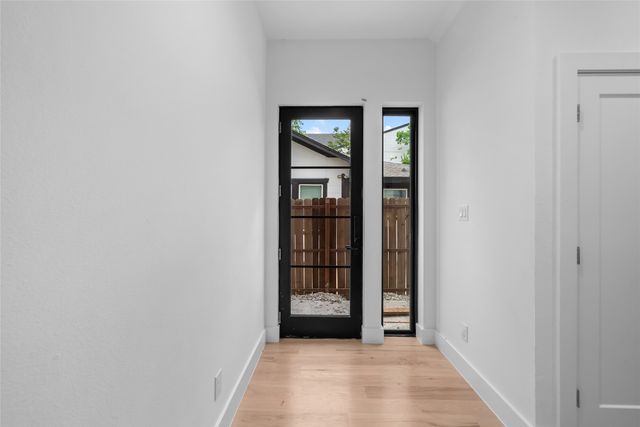 5227 Lindsley Avenue, Dallas, TX 75223