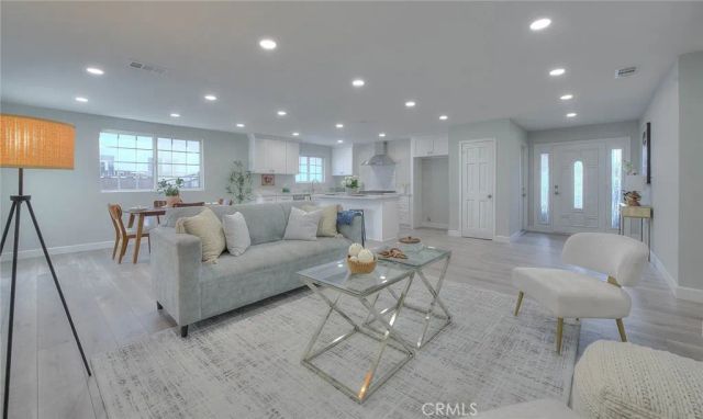 752--754 Rio Del Sol Avenue, Montebello, CA 90640