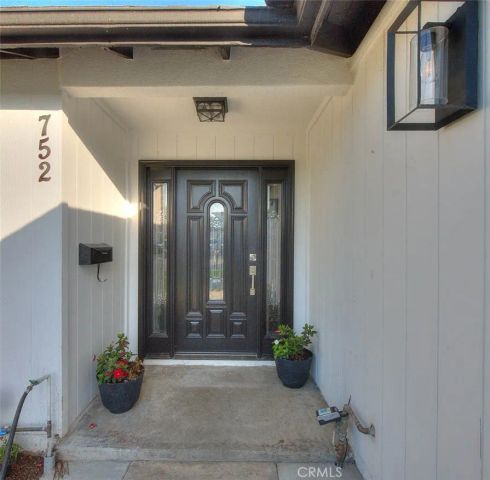 752--754 Rio Del Sol Avenue, Montebello, CA 90640