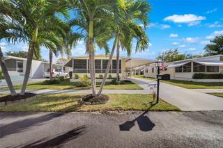 5122 NW 1st Ave, Deerfield Beach, FL 33064