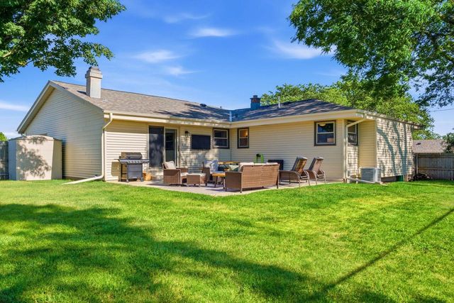 1931 17th AVENUE, Grafton, WI 53024