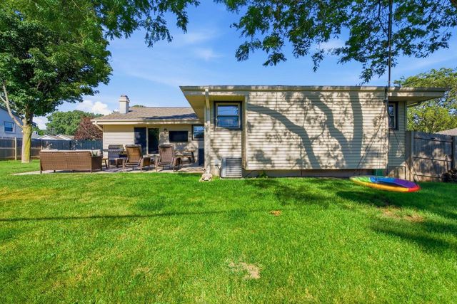 1931 17th AVENUE, Grafton, WI 53024