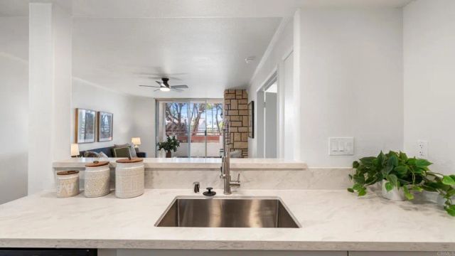 415 Stoney Point Way, Oceanside, CA 92058