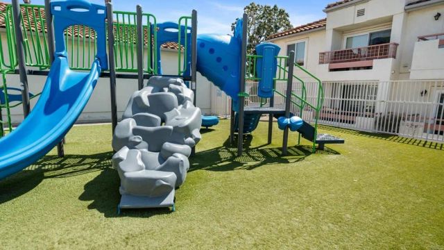 415 Stoney Point Way, Oceanside, CA 92058