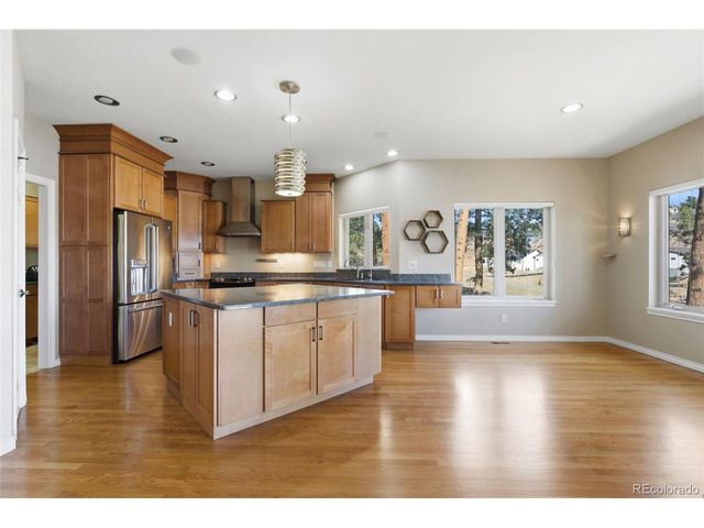 4126 Mohawk Dr, Larkspur, CO 80118